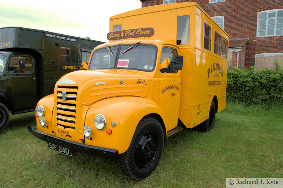 Fordson Thames E6 Van (SXF 240), Wartime in the Vale 2012