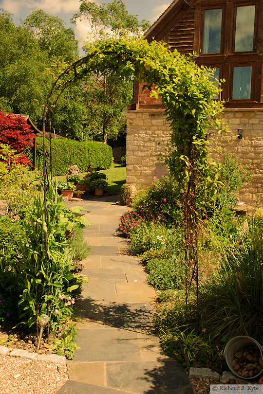 Trellis, Garden 16: "The Coach House", Eckington Open Gardens and Flower Festival 2022