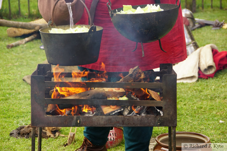 Medieval Cooking, Evesham Medieval Market 2022