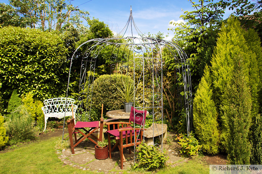 Seating Area, Garden 9: "Manor Cottage", Cropthorne Walkabout 2024