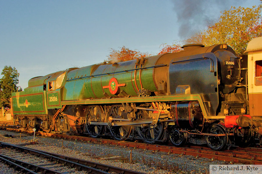 SR Merchant Navy class no. 35006 Peninsular & Oriental S. N. Co