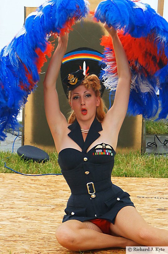 Kitten Von Mew, Wartime in the Vale 2010
