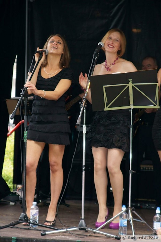 Singers, John Wood Splinters Band, Evesham River Festival 2011