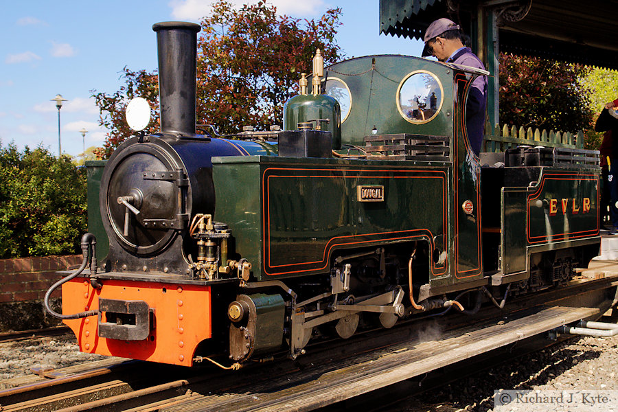 "Dougal" on Twyford Turntable, Valley Railway Adventure