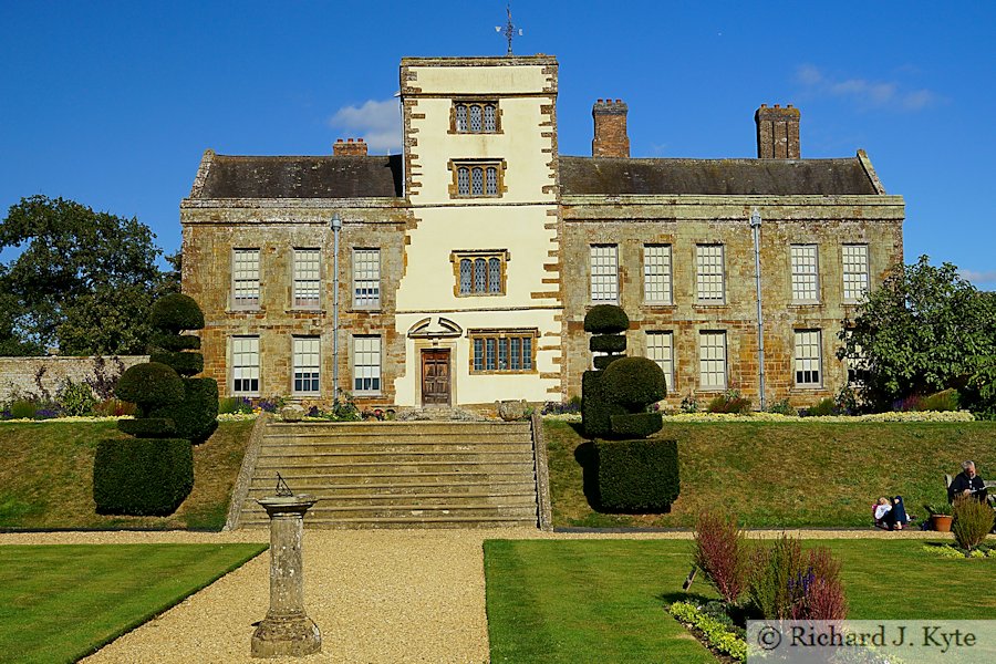 Canons Ashby House