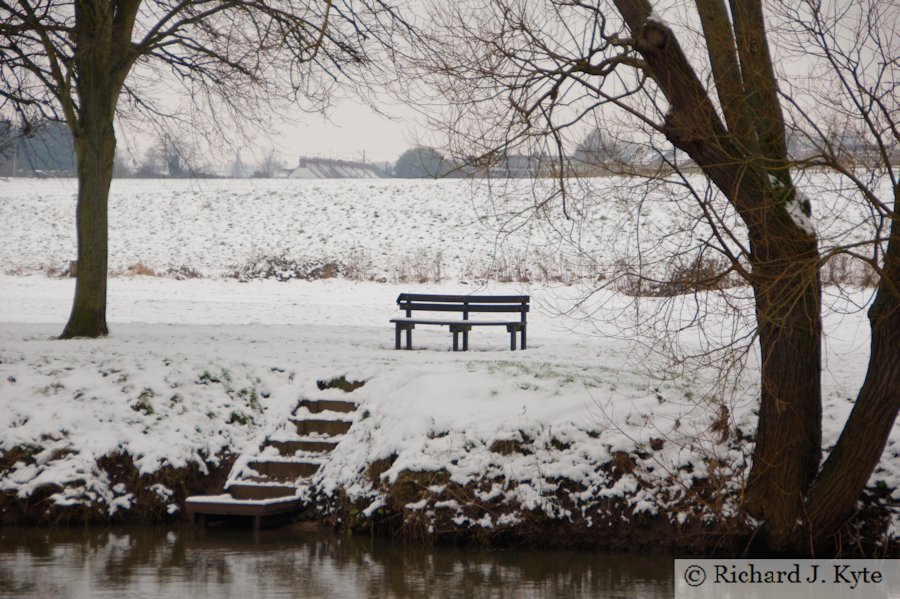 Bench, River Avon Evesham, Worcestershire