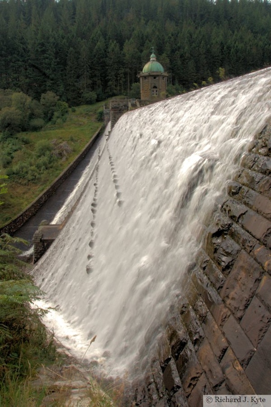 Penygarreg Dam, The Elan Valley, Powys, Wales Penygarreg Dam, The Elan Valley, Powys, Wales