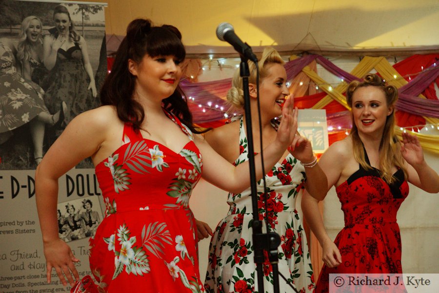 The D-Day Dolls, Wartime in the Vale 2015