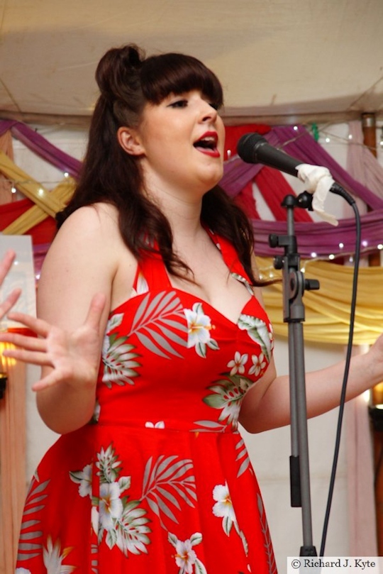 Jessica Friend, The D-Day Dolls, Wartime in the Vale 2015