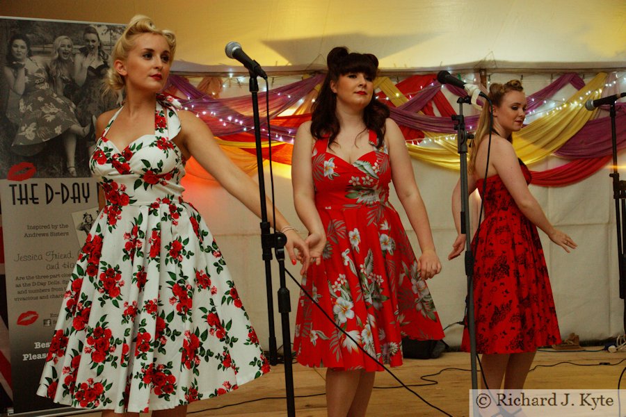 The D-Day Dolls, Wartime in the Vale 2015