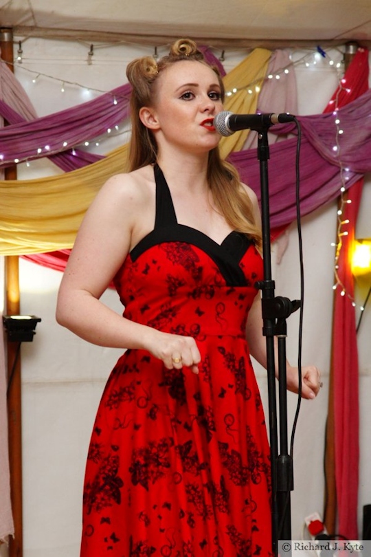 Georgia Treglown, The D-Day Dolls, Wartime in the Vale 2015