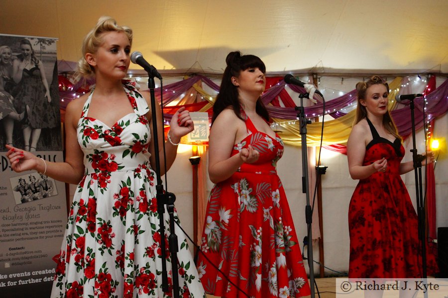 The D-Day Dolls, Wartime in the Vale 2015