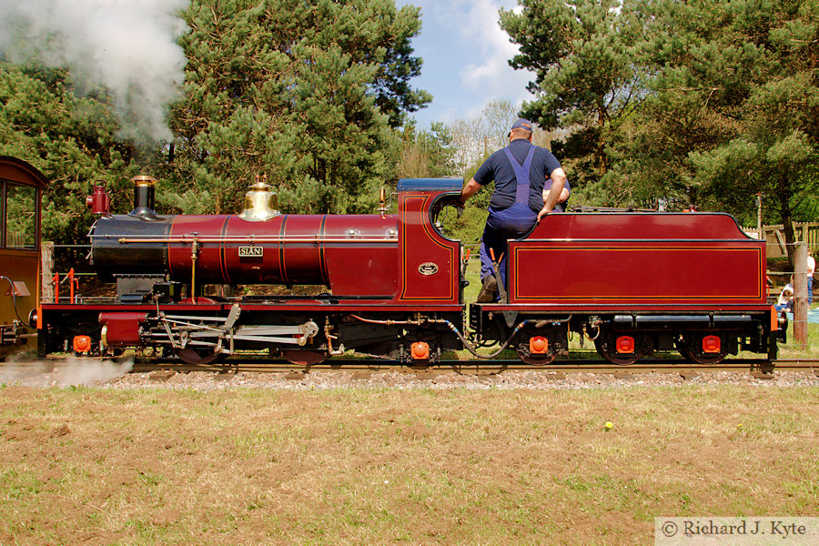 "Siân" heads for Perrygrove, Perrygrove Railway Spring Gala 2023