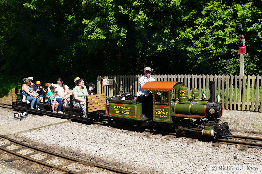 "Soony" arrives at Rookwood, Perrygrove Railway Spring Gala 2024