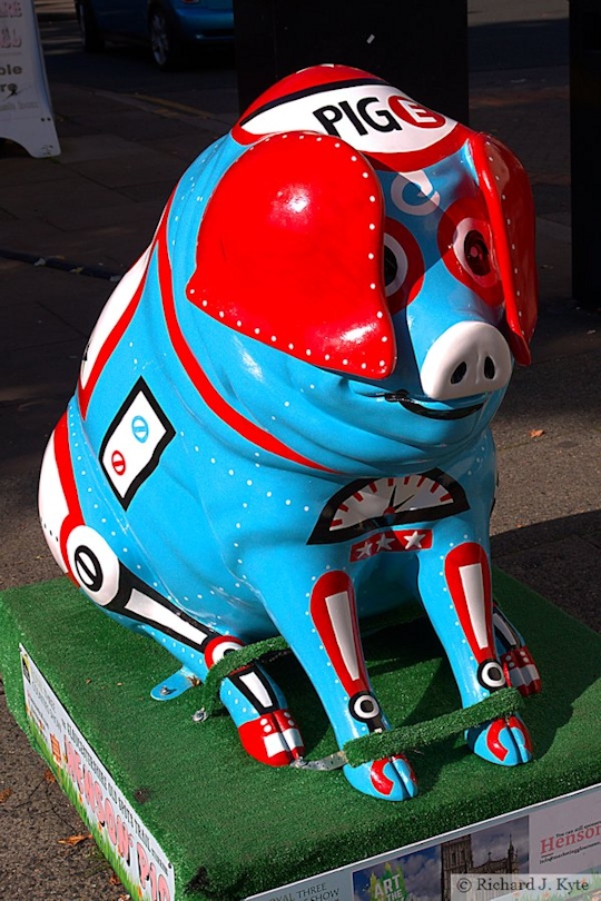 Pig 8 : "Pig-E", Henson Pig Trail 2017, Gloucestershire