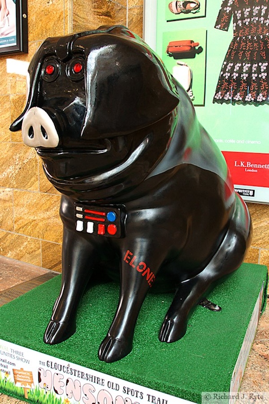 Pig 21b : "Pork Vader", Henson Pig Trail 2017, Gloucestershire