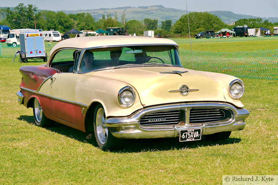 1956 Oldsmobile (675XVA), Stanway Steam Show 2026