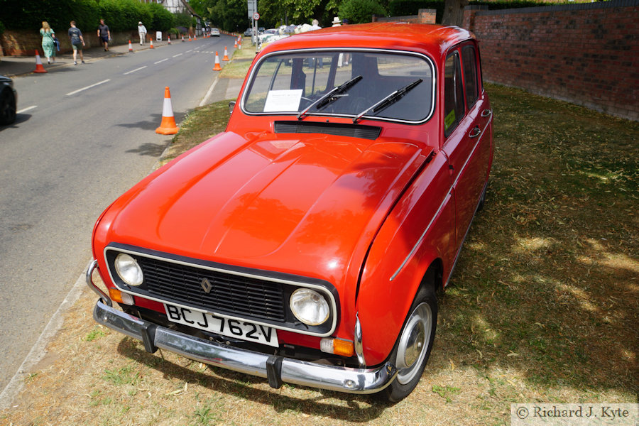 Renault 4 (BCJ 762V), Fladbury Walkabout 2026