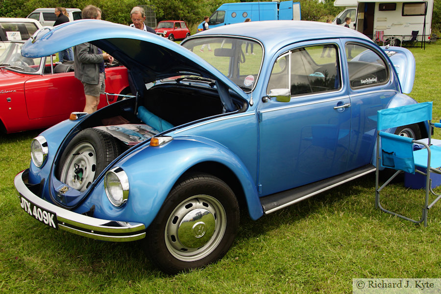 Volkswagen Beetle (JTX 409K), Evesham Vale Light Railway Heritage Transport Gala