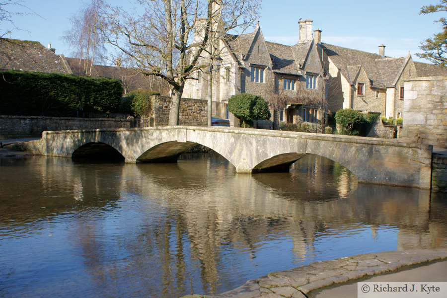 River Windrush, Bourton-on-the-Water, Cotswolds, Gloucestershire