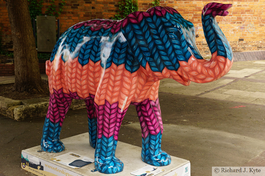 Elephant 3 : "Woolyphant", Worcester Big Parade 2021