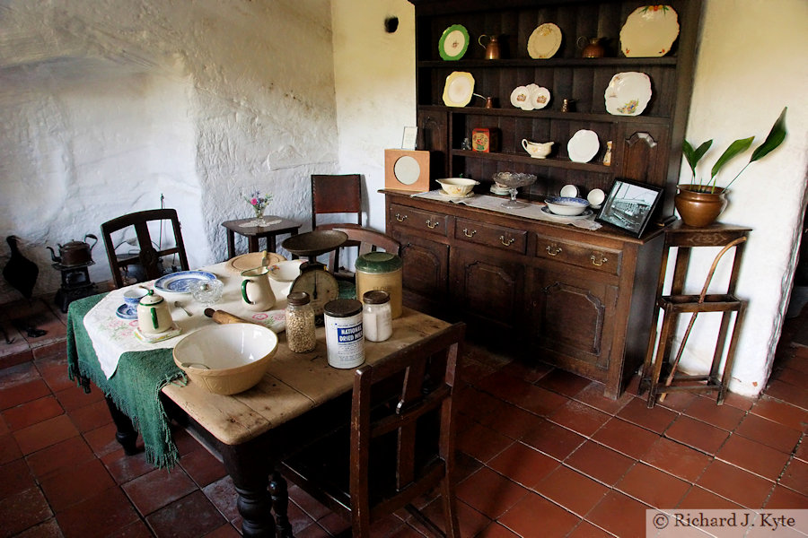 Parlour, Holy Austin Rock Houses (West Side), Kinver Edge, Staffordshire