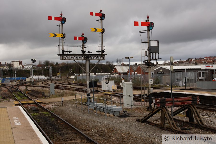 Signal Gantry, Worcester Shrub Hill Station, Worcestershire Signal Gantry, Worcester Shrub Hill Station, Worcestershire