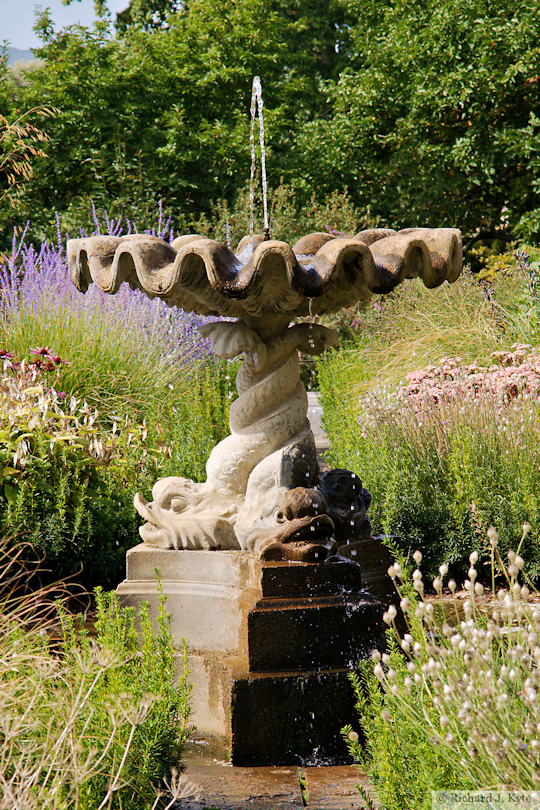 Fountain, The Winter Garden, Bodnant Garden, Conwy