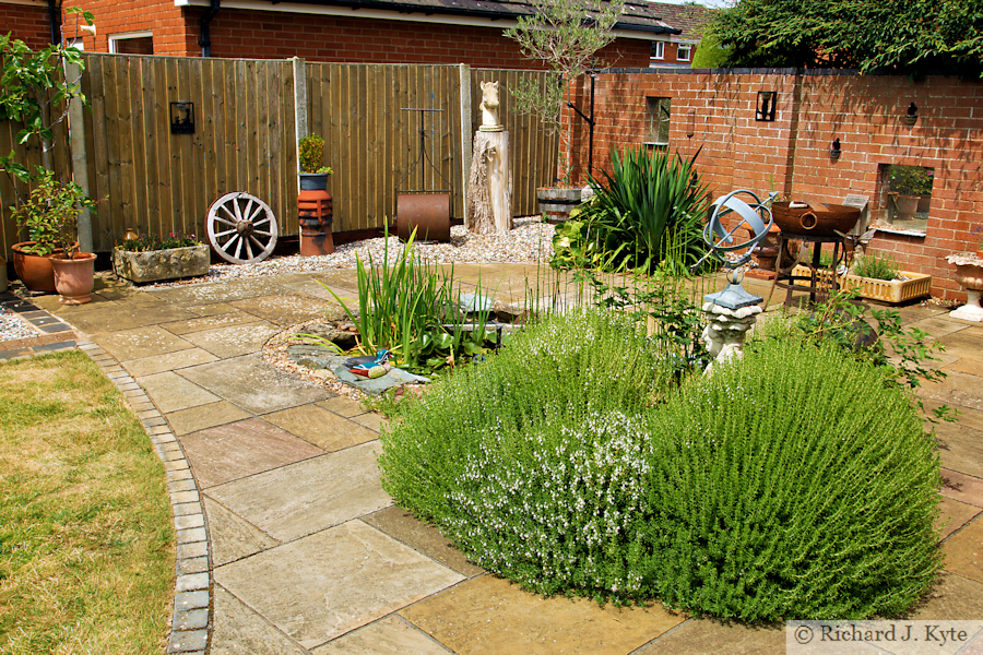 Garden 4, Fladbury Walkabout 2026