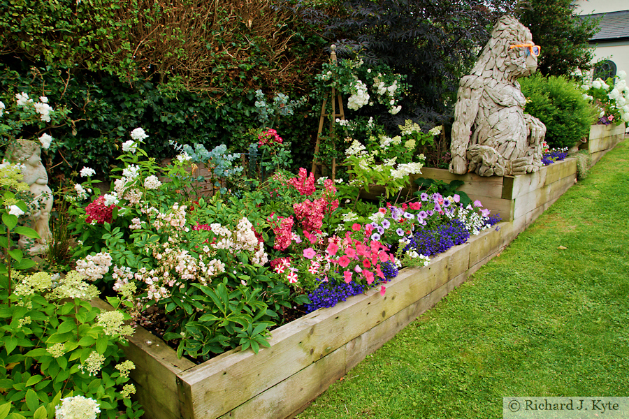Garden 20, Fladbury Walkabout 2026