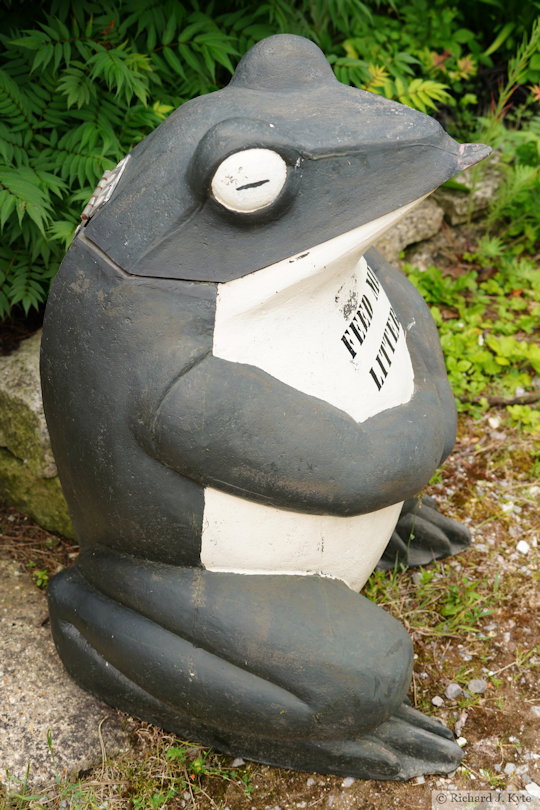 Frog Litter Bin, Bennett's Water Garden, Weymouth, Dorset